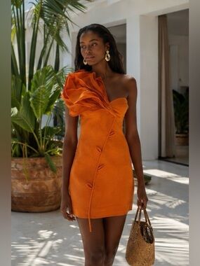 ✨ NWT FARM Rio Orange Sculptural One Shoulder Statement Dress M ✨